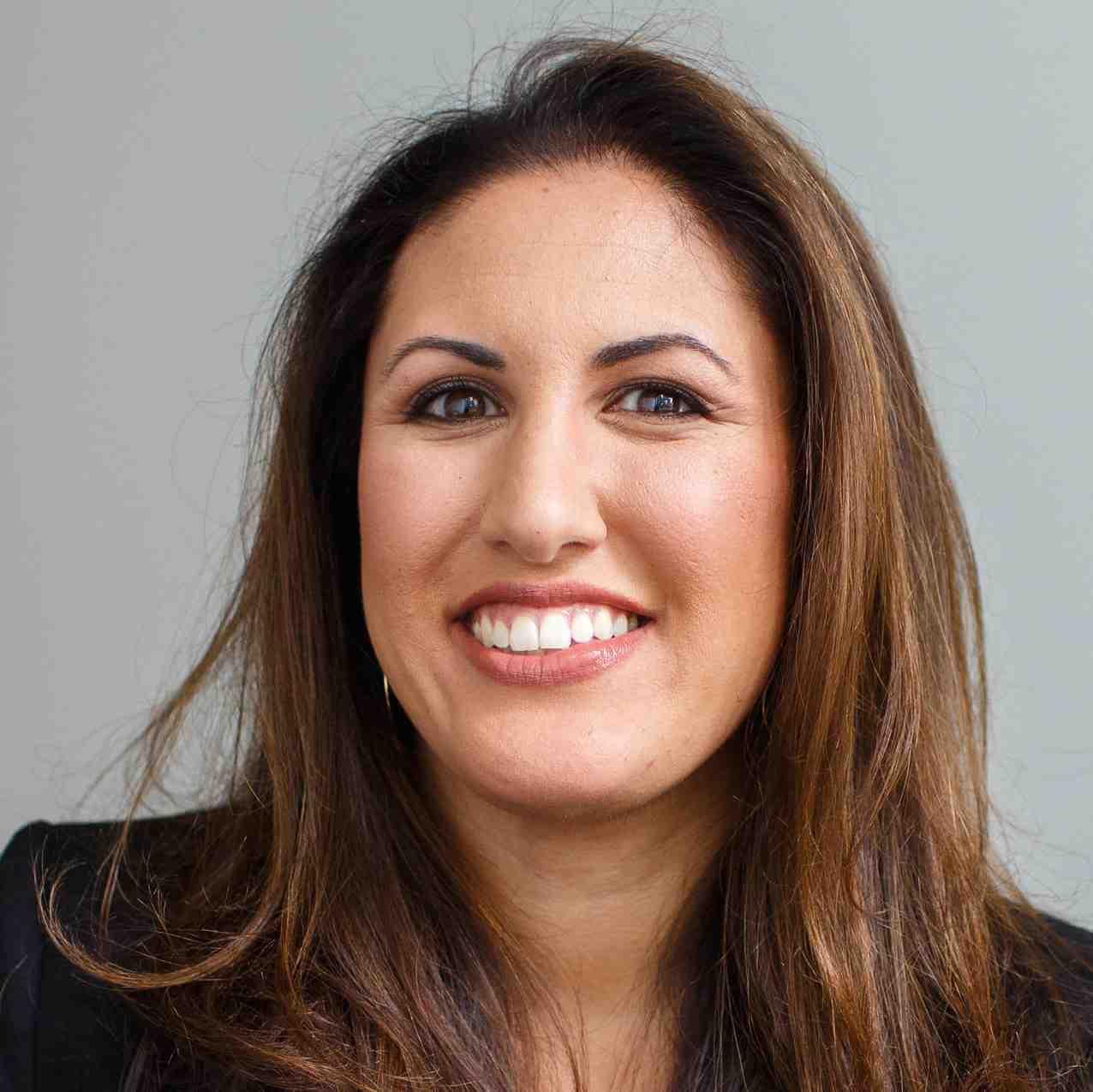 Ana R.